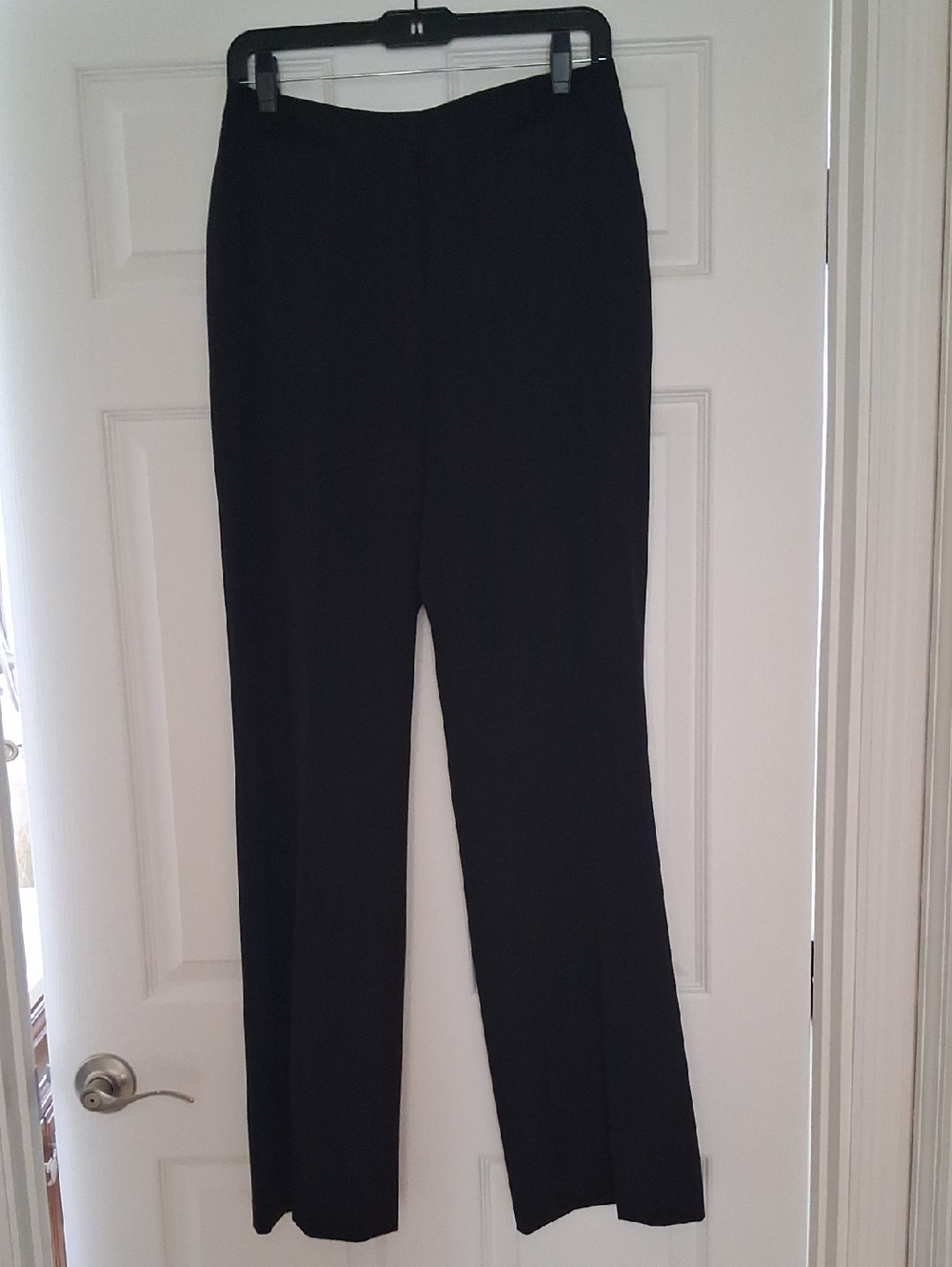 Ladies Worthington Black Trousers.  Size 6.
